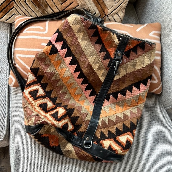 Vintage bucket shoulder/backpack bag - Picture 1 of 9